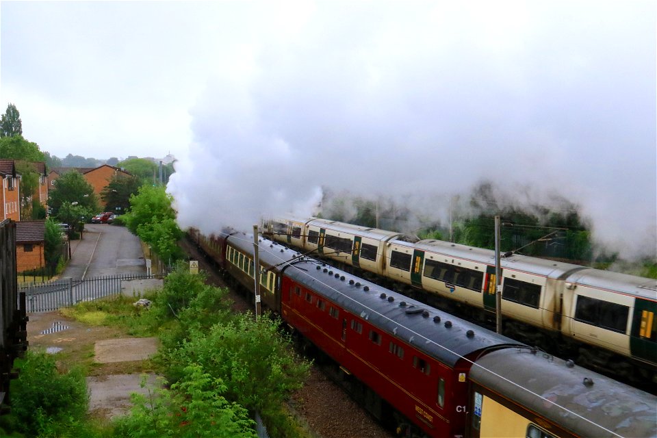 60103 Flying Scotsman at Oakleigh Park with 'The White Rose'