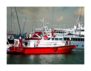 Fire fighting boat from Singapore CD Force
