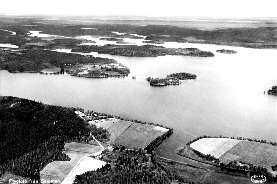 340  Svartån utlopp i sjön Sommen (flygbild)