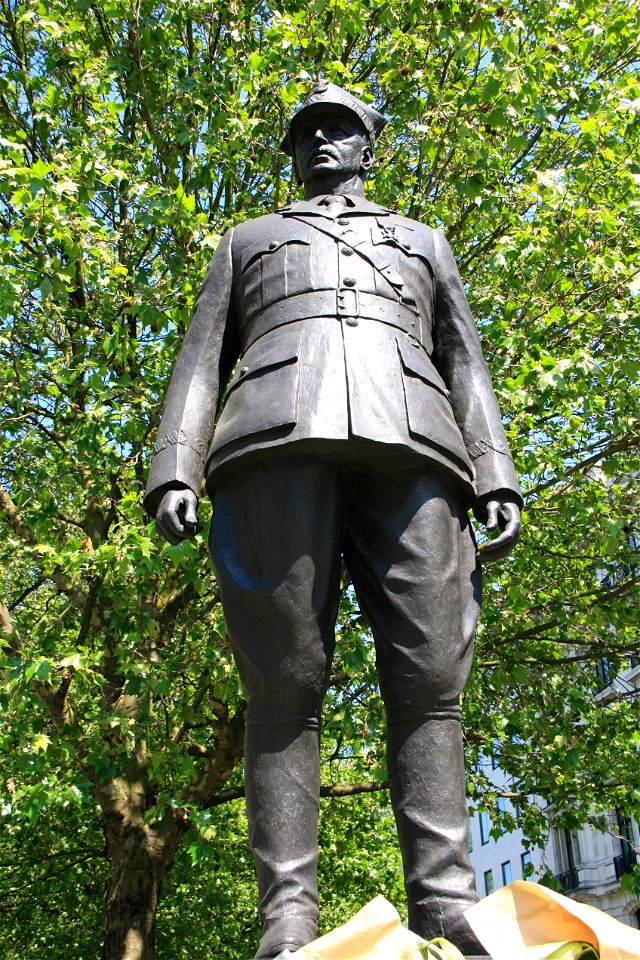 General Sikorski Statue, London W1