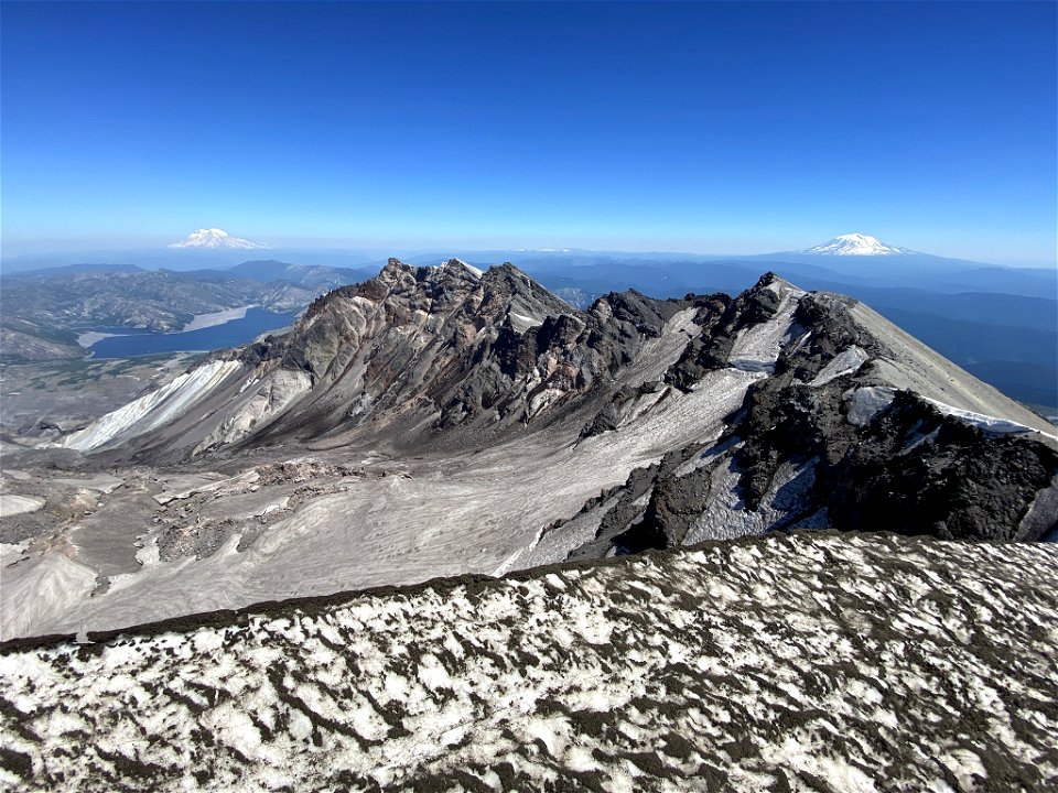 Summit at Mt. St. Helens in WA