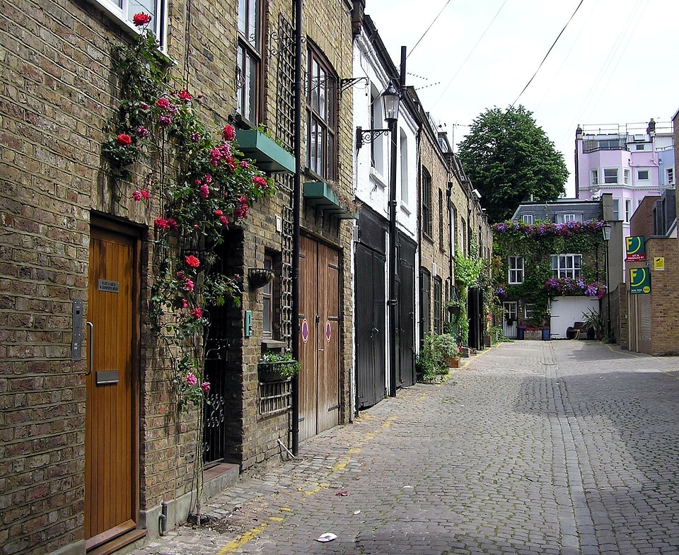 Great Britain England Town Alley Old Town Passage photo