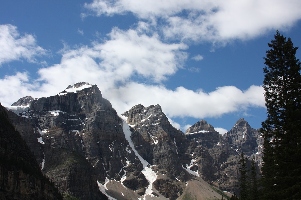 Paradise Valley, Mount Aberdeen, Banff National Park