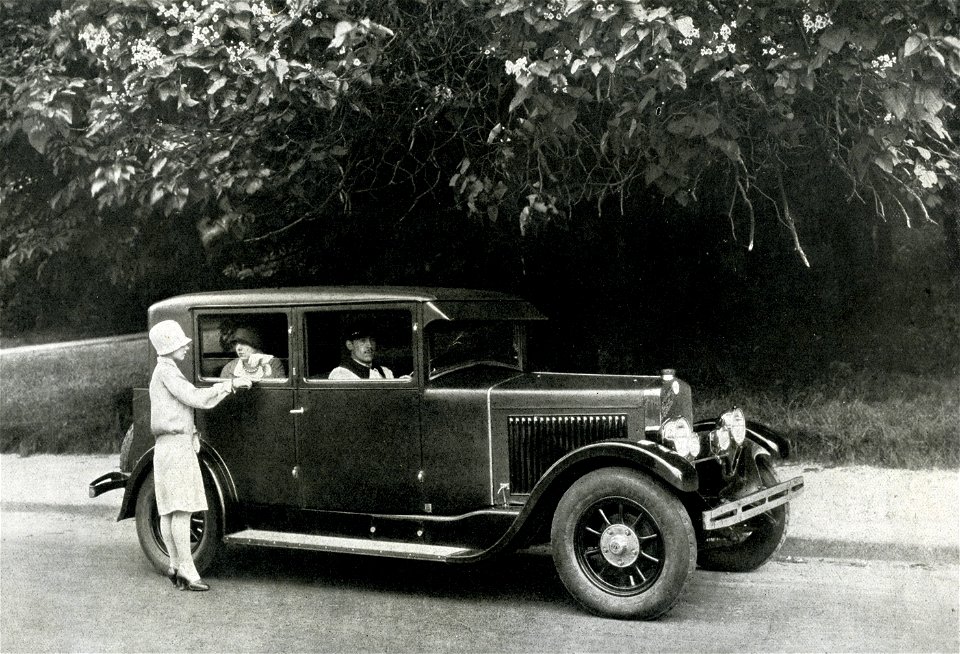 Automobile BERLIET 6 cylindres 11 CV 1928 carrosserie Weymann.