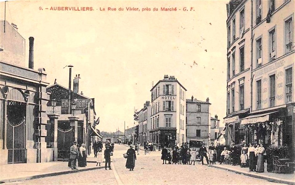 Aubervilliers.Rue du Vivier, près du marché