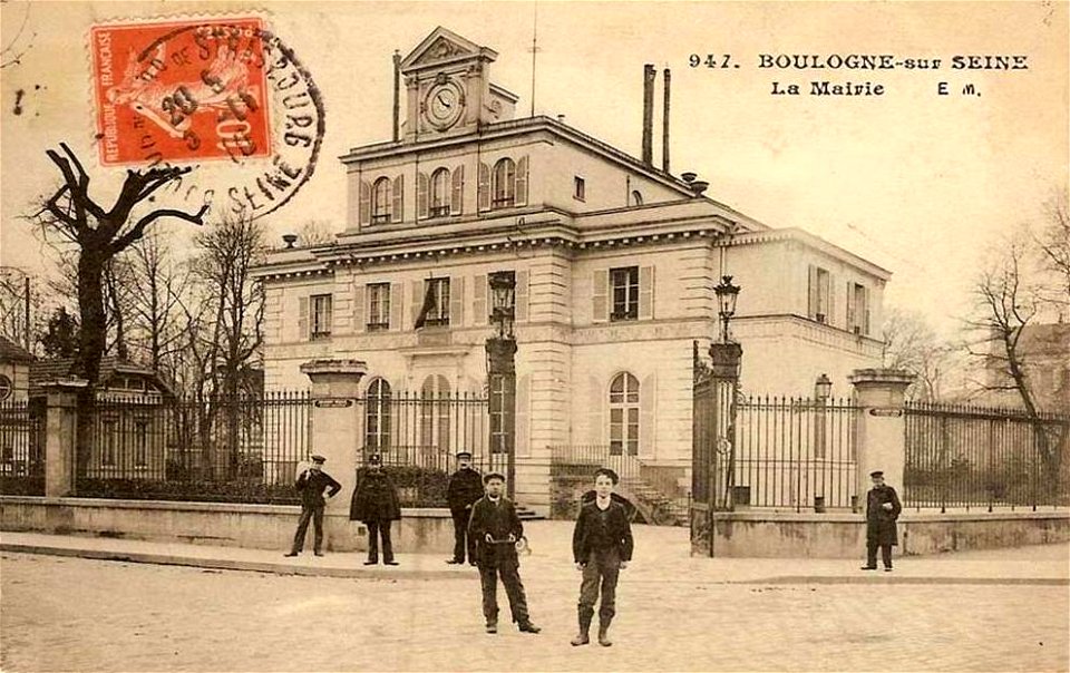 Boulogne-Billancourt.Mairie, agent de ville