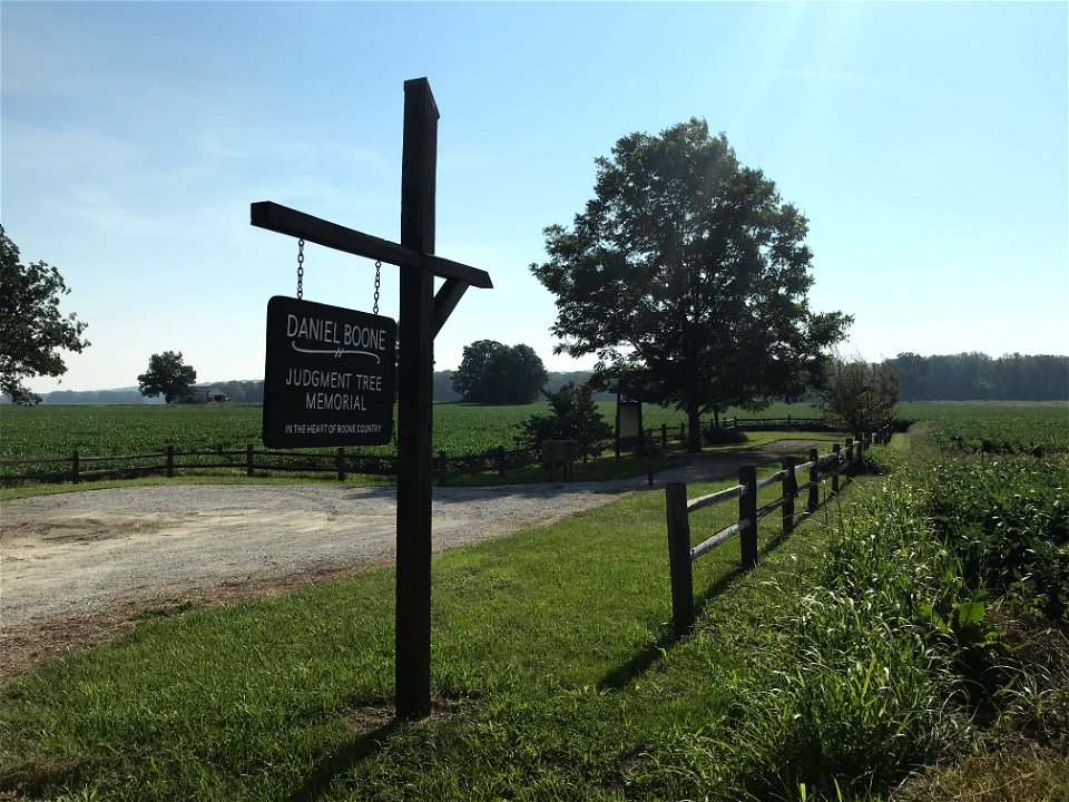 Daniel Boone Judgement Tree Memorial