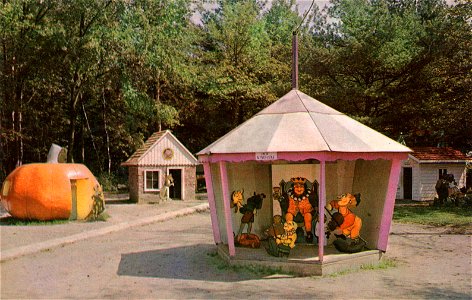 King's Castle Restaurant / King's Castle Land, Whitman, Mass.