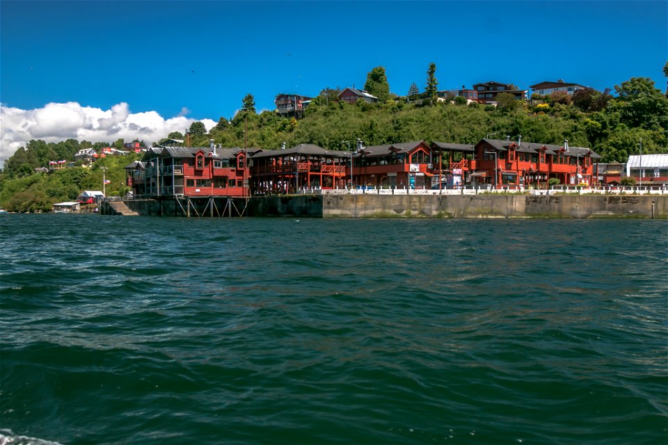 Canal de Tenglo_Angelmó.jpg
