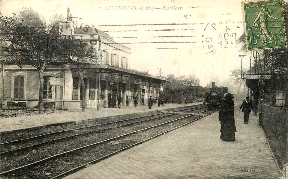 Chatou.Les quais de la gare