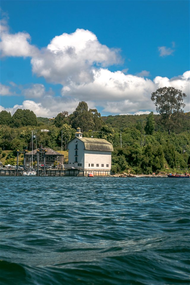 Canal de Tenglo_iglesia.jpg