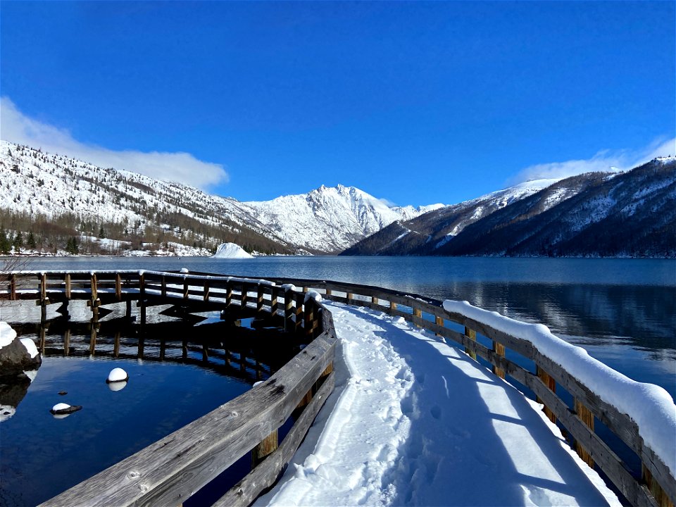 Coldwater Lake in WA