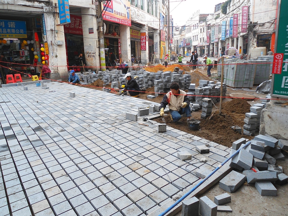 Paving in Haikou photo