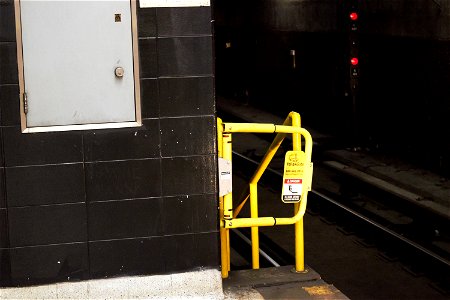 TTC Bay Lower "YellowGate". photo