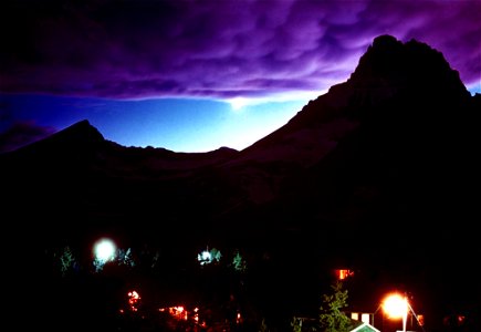 Mt. Wilbur Moonset