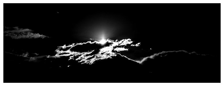Into the Sun (XPAN-Panoramaformat) photo