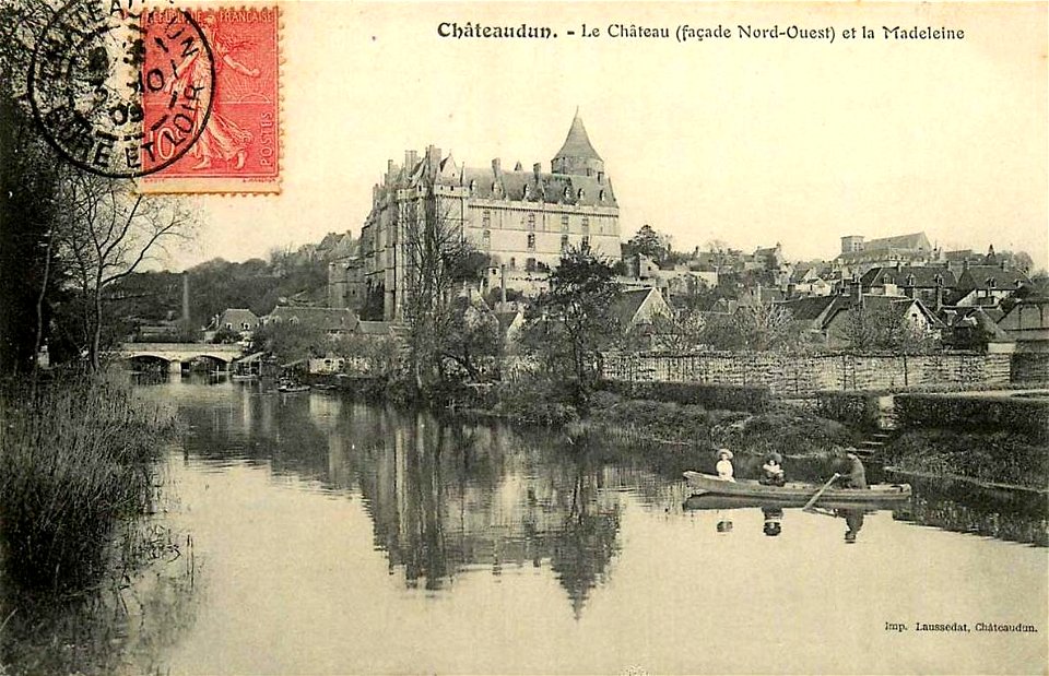 Châteaudun.Le château et la Madeleine