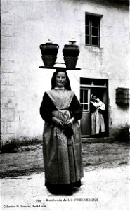 HENNEBONT marchande de lait vers 1900