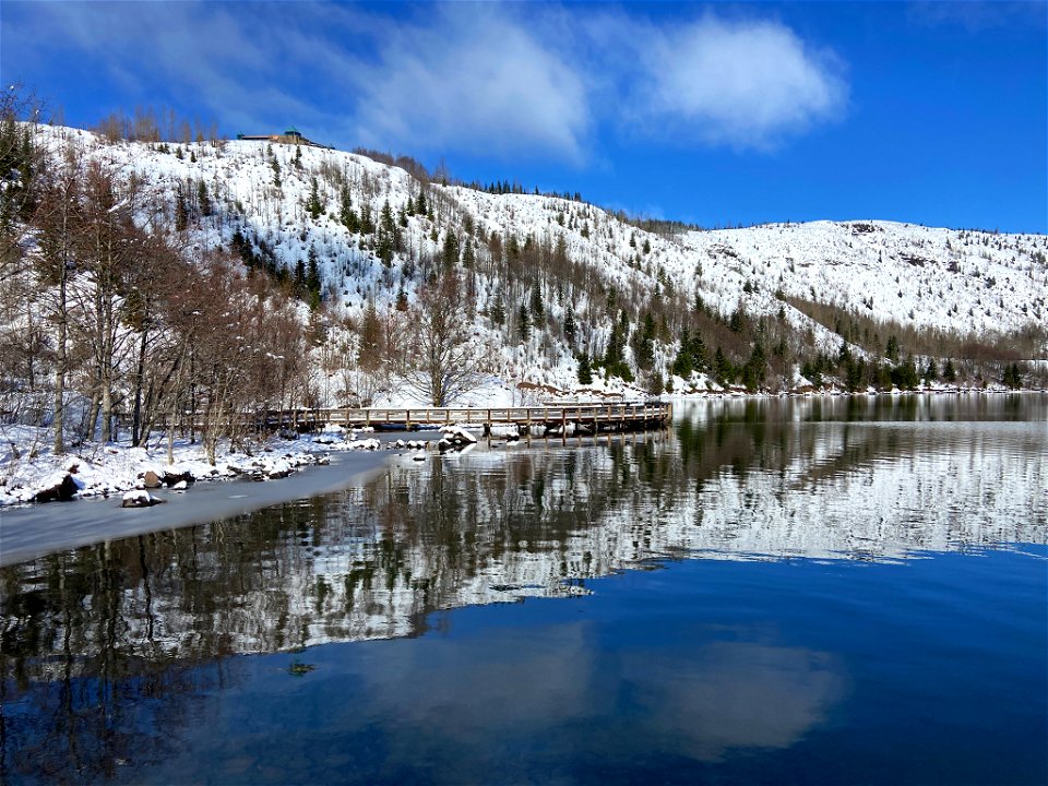 Coldwater Lake in WA