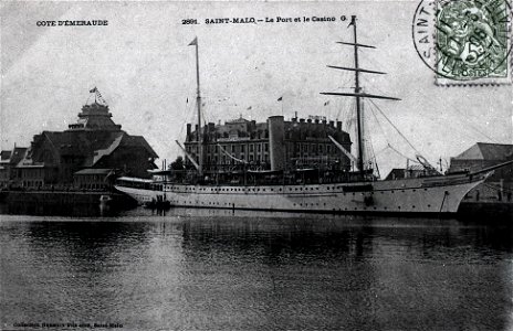 St Malo le port et le casino CIRCA 1900 photo
