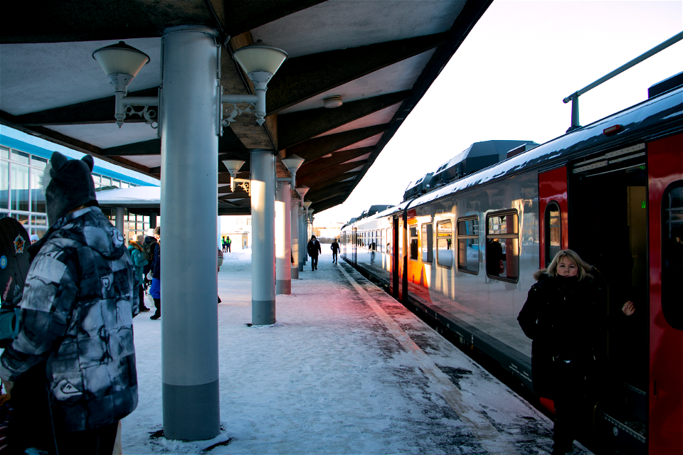Вокзал / Railway station