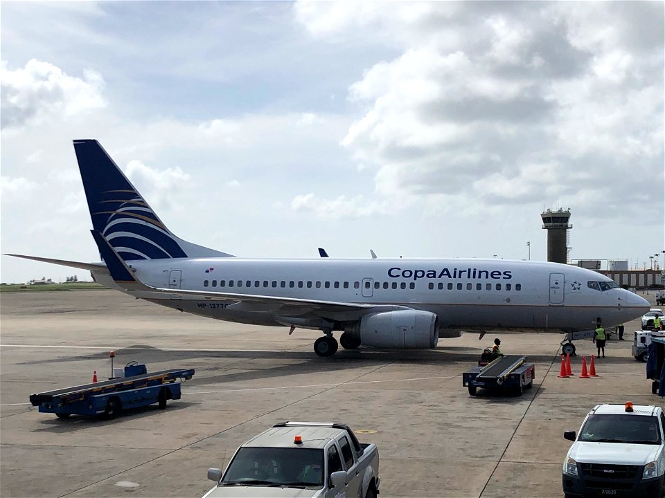 Copa Airlines 737-700 at BGI