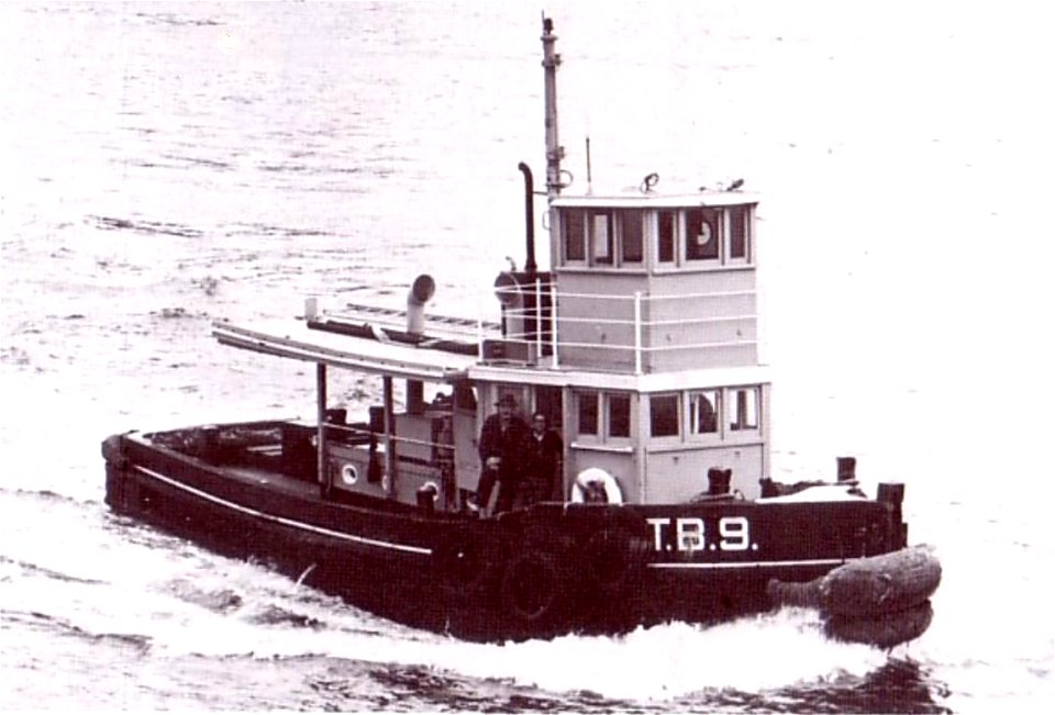 RAN Armament Depot Spectacle Island - 45-foot Tow Boat "Sardius" TB9