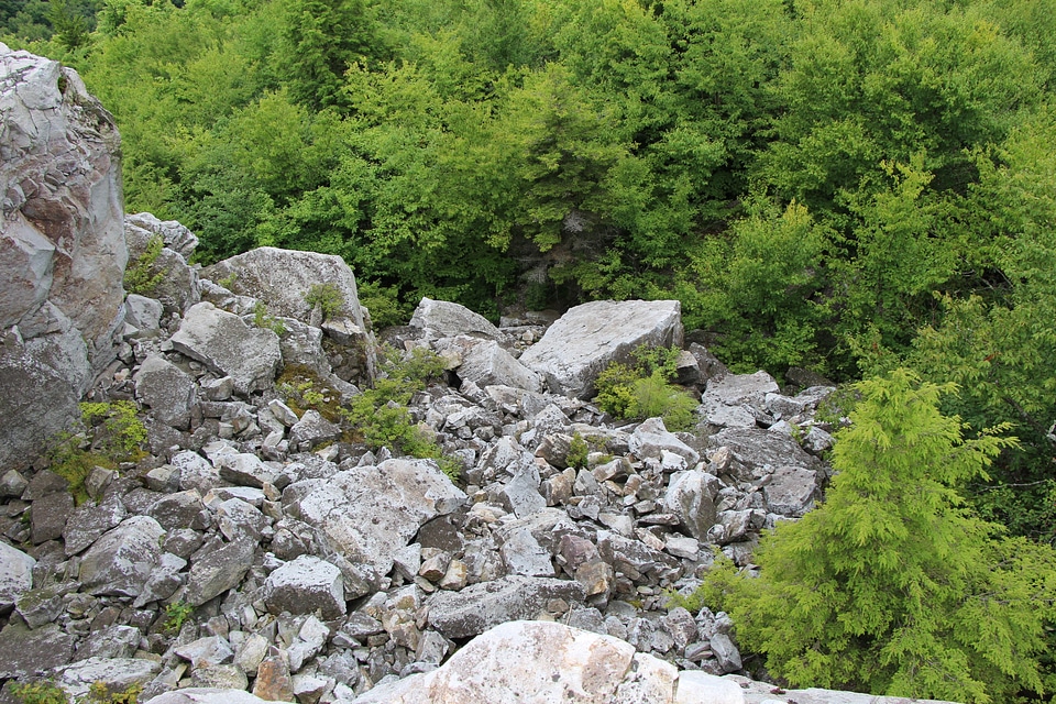 Mountain Tatars and stones