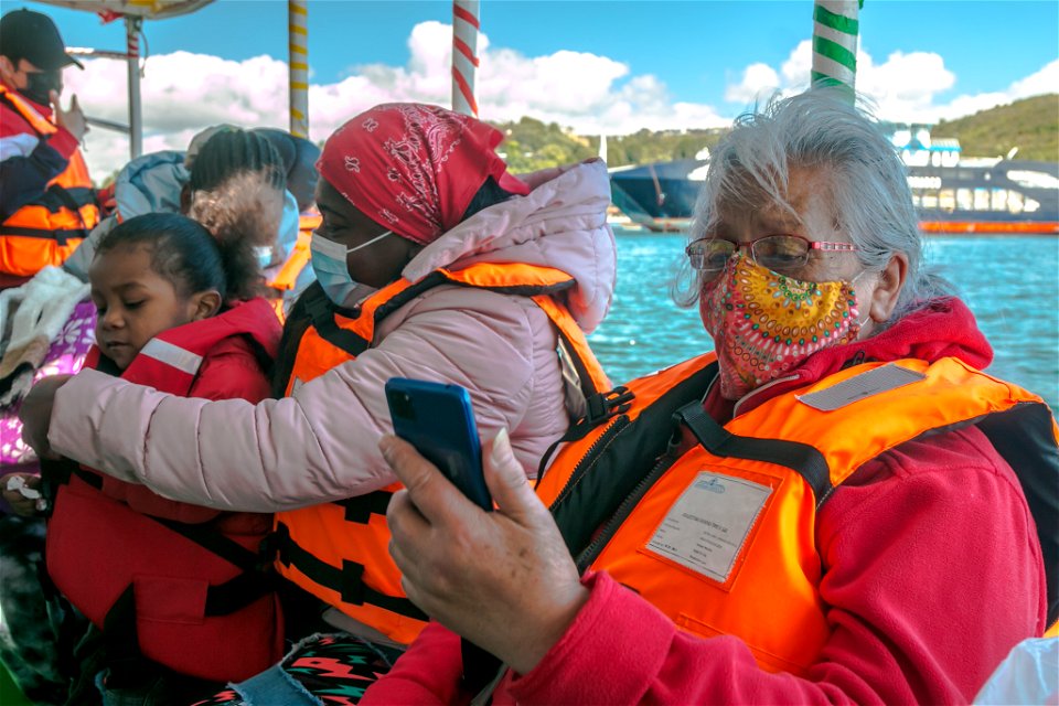 Tour por el Canal de Tenglo_Turistas..jpg