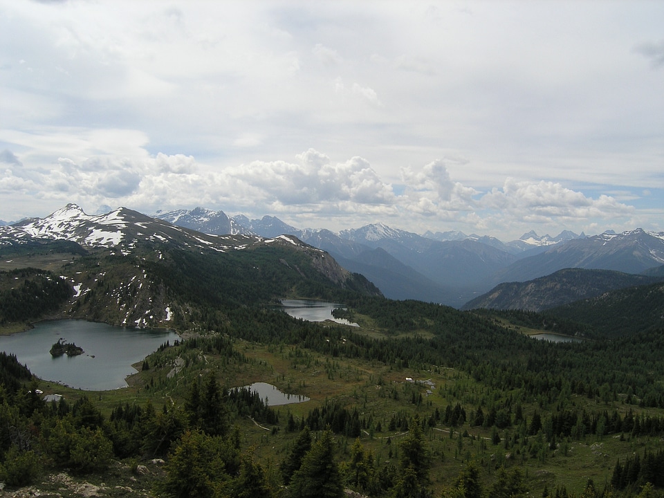 Rock Isle Lake Trail - Sunshine Meadows