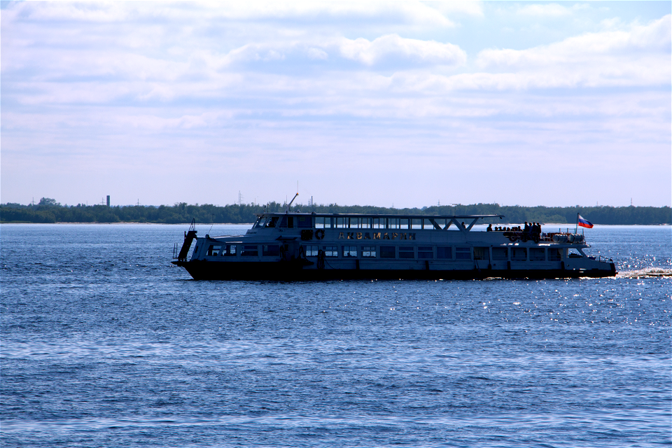 Теплоход / A ship