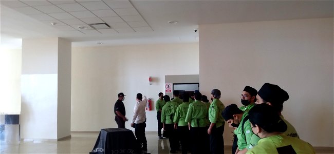 Bodega en el Mazatlán International Center, 3 de febrero de 2023 02