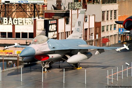 USS Intrepid - General Dynamics F-16A Fighting Falcon - United States Air Force - 79-0403
