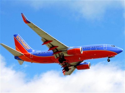 Southwest Airlines 737-700 arriving at LAX