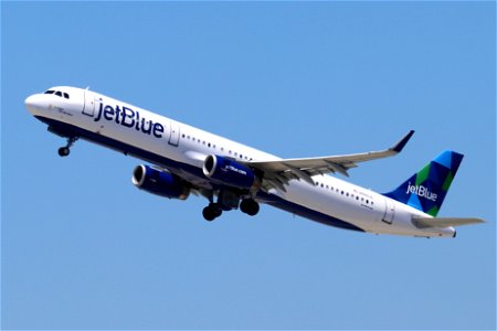 JetBlue A321-200 departing LAX