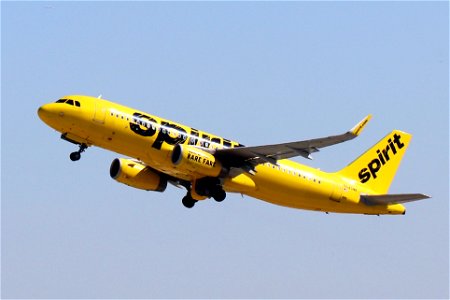 Spirit Airlines A320-200 departing LAX
