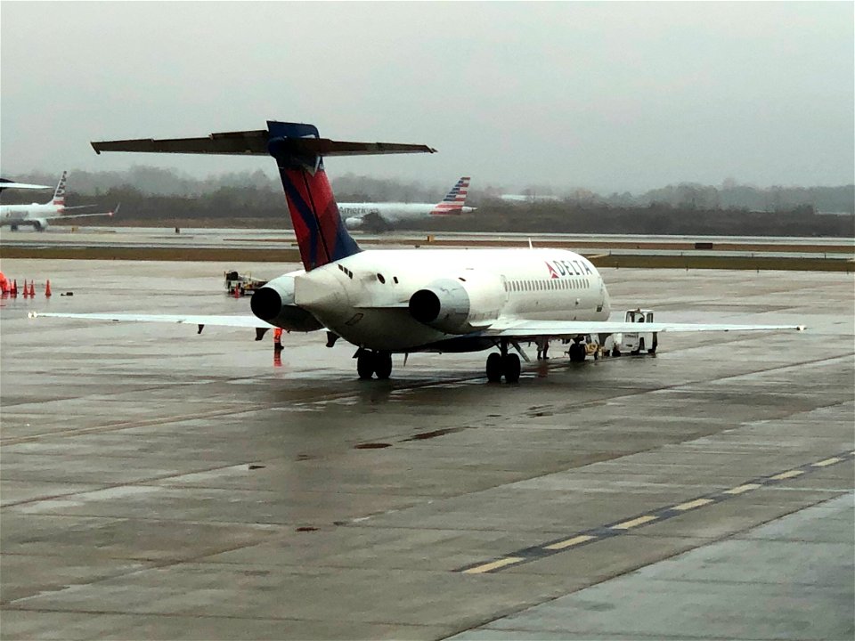 Delta Air Lines 717-200 departing CLT