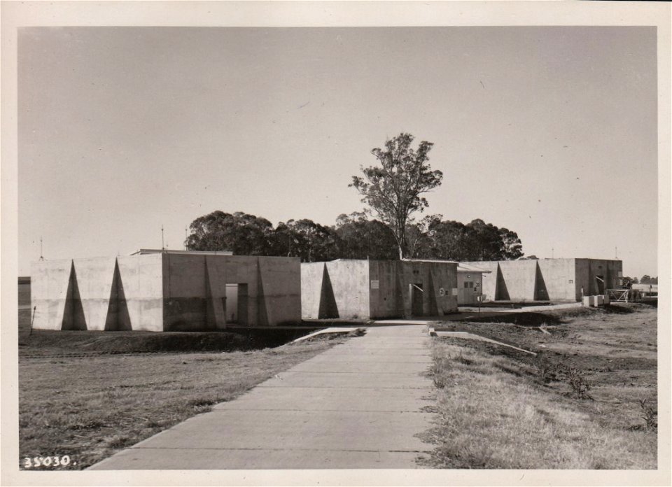 RAN Armament Depot Kingswood -  Seacat Missile Maintenance