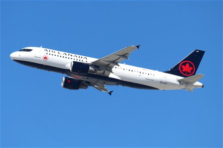 Air Canada A320-200 departing LAX