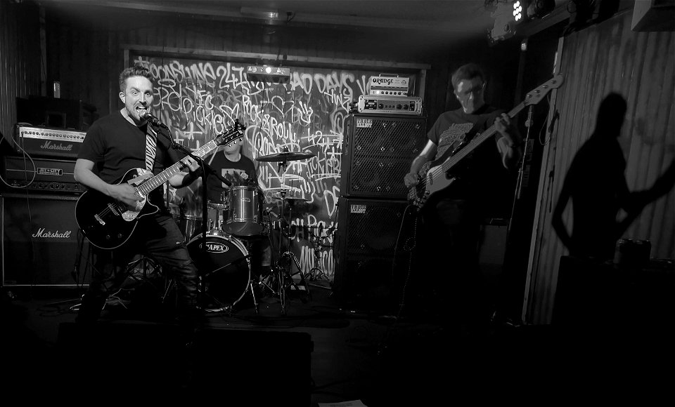 Hollow Bones / Knife Crime / Breacher / Skitz Wizards @ Percy's, Nottingham, 24 Feb 2023