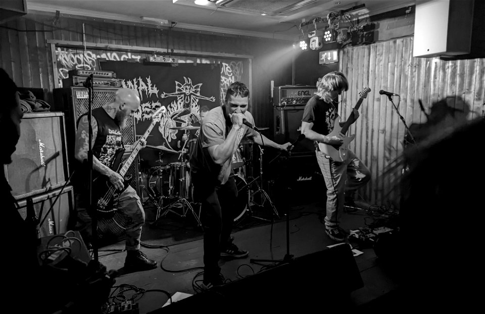 Final Dose / Skabs / Poisonous Reflection / Lindow Moss @ Percy Picklebackers, Nottingham. 6 April 2023.