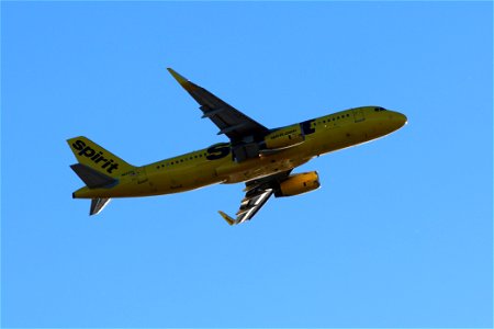 Spirit Airlines A320-200 departing BOS