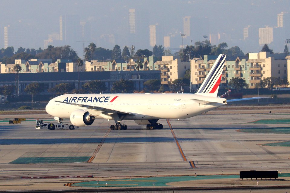 Air France 777-300 at LAX