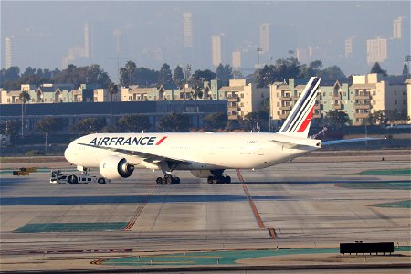 Air France 777-300 at LAX