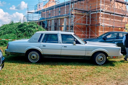 1981 Lincoln Town Car (2)