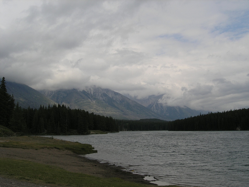 Sunshine Meadows - Rock Isle Lake