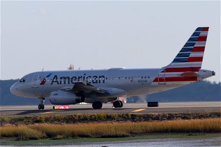 American A319-100 departing BOS