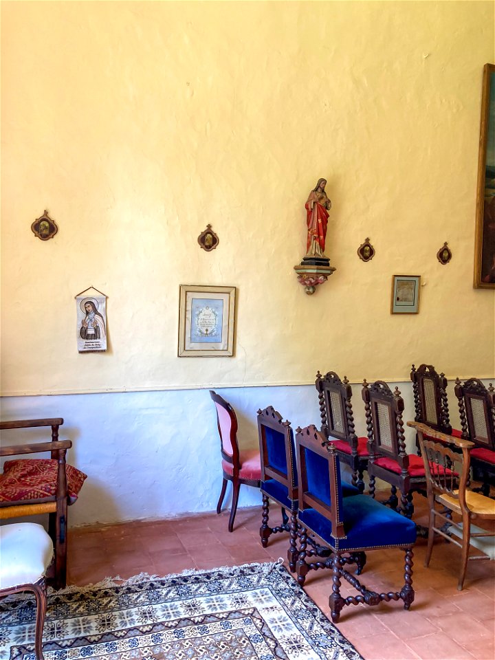 Family Chapel: Chateau de Trenquelleon, Feugarolles