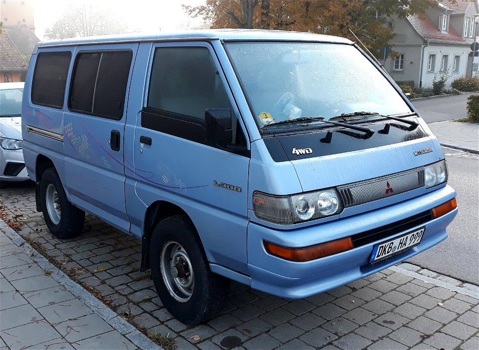 Mitsubishi L300 GLX 4WD