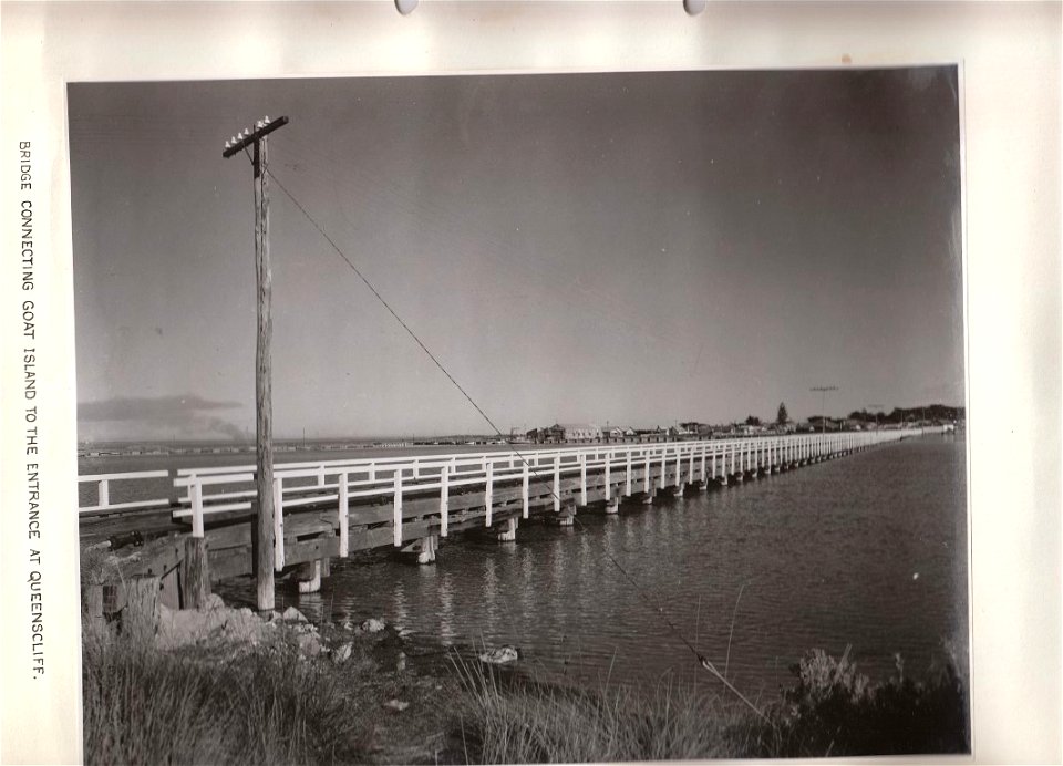 RAN Mine Depot Swan Island - Goat Island Bridge